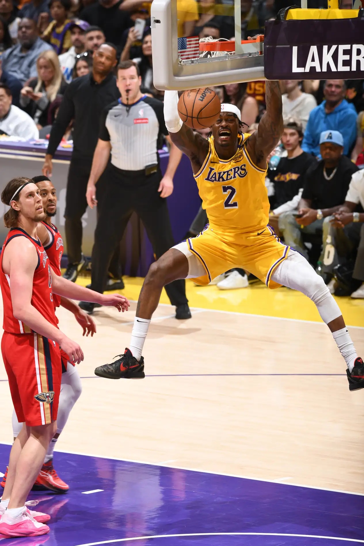 开云官方网址 -关于洛杉矶湖人发布备战花絮，清晨官宣签约，CBA常规赛任务艰巨，更衣室氛围转暖的信息